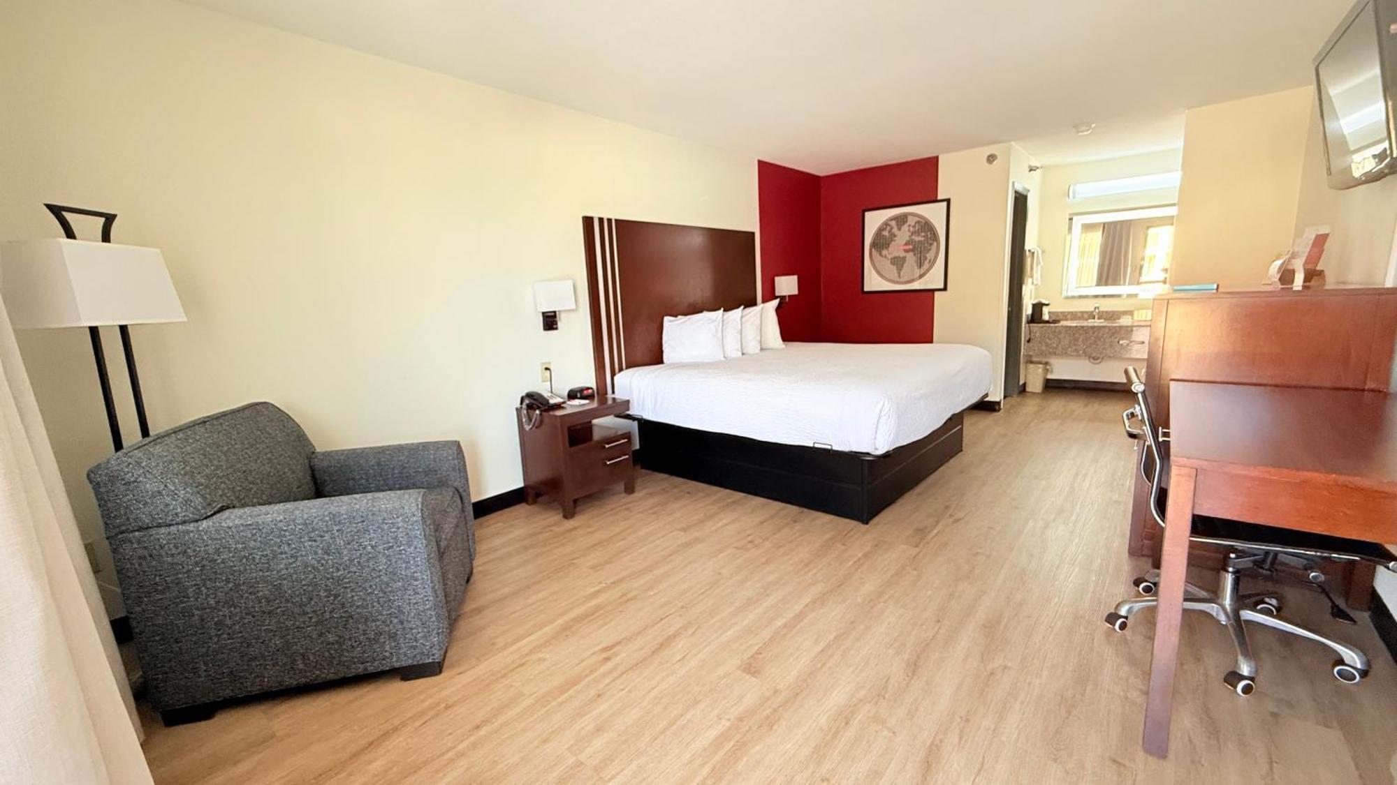 Ramada By Wyndham San Antonio Near Seaworld - Lackland Afb Exterior photo